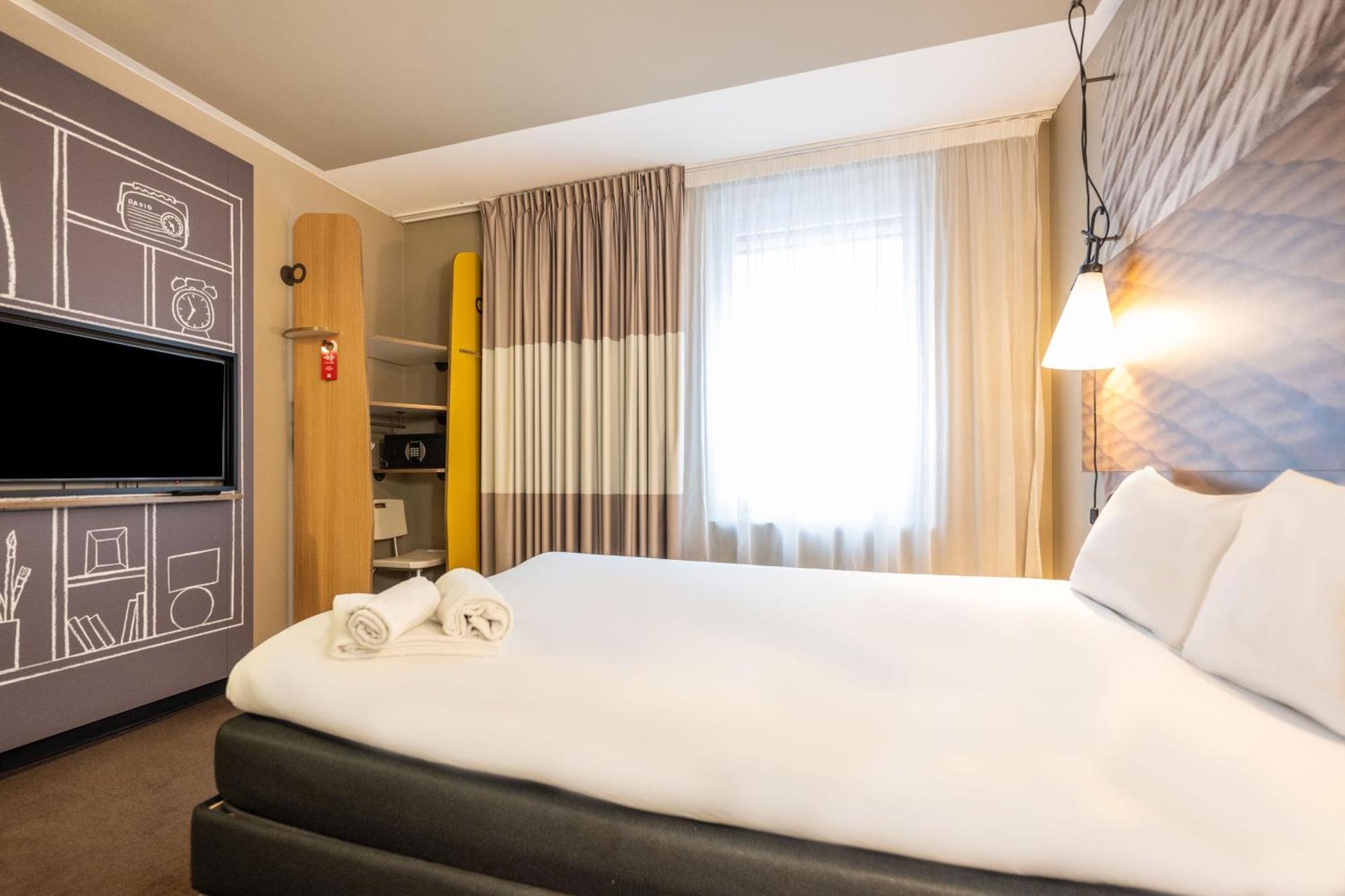 ibis Geneve Centre Lac Esterno foto