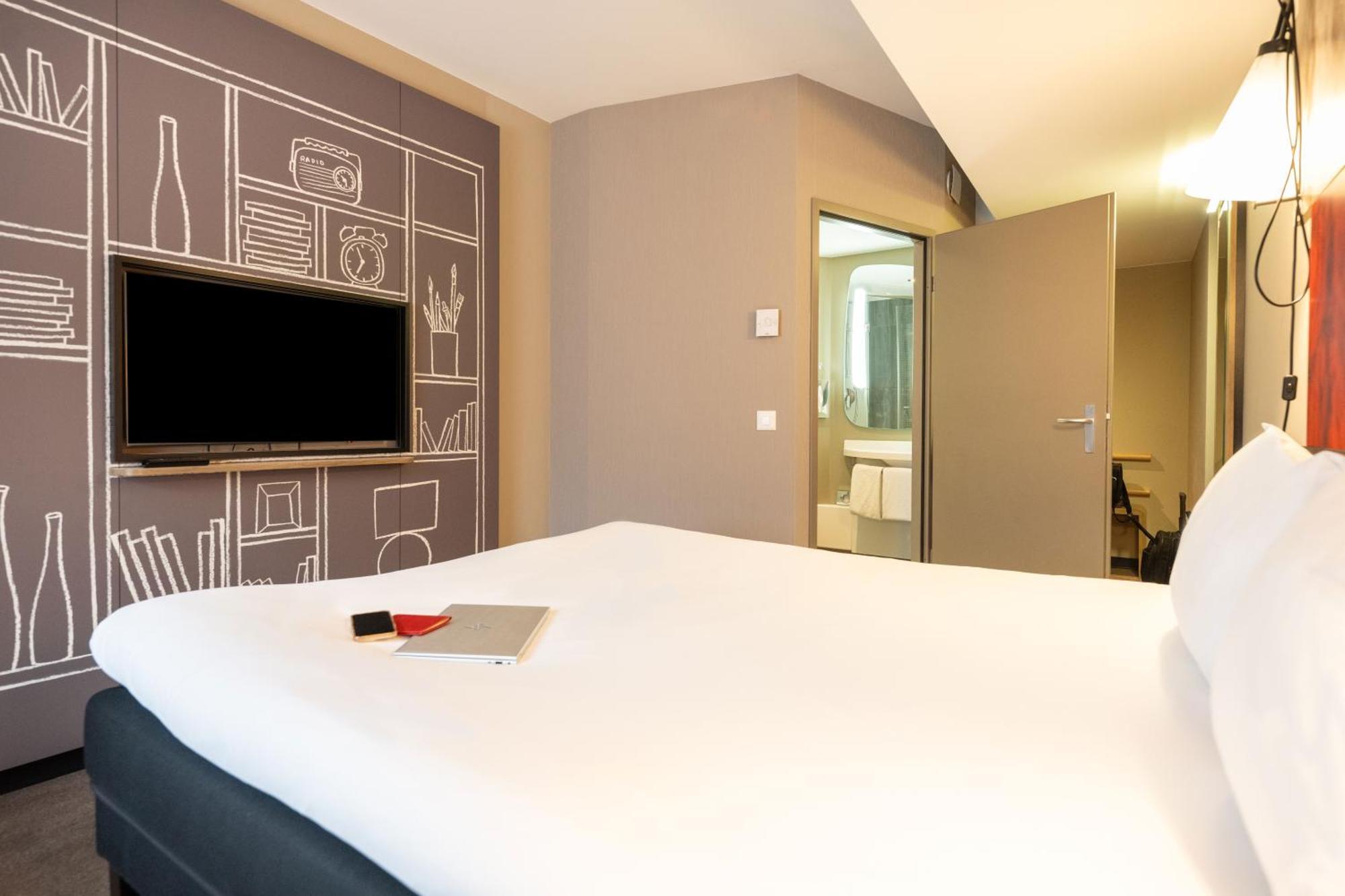 ibis Geneve Centre Lac Esterno foto
