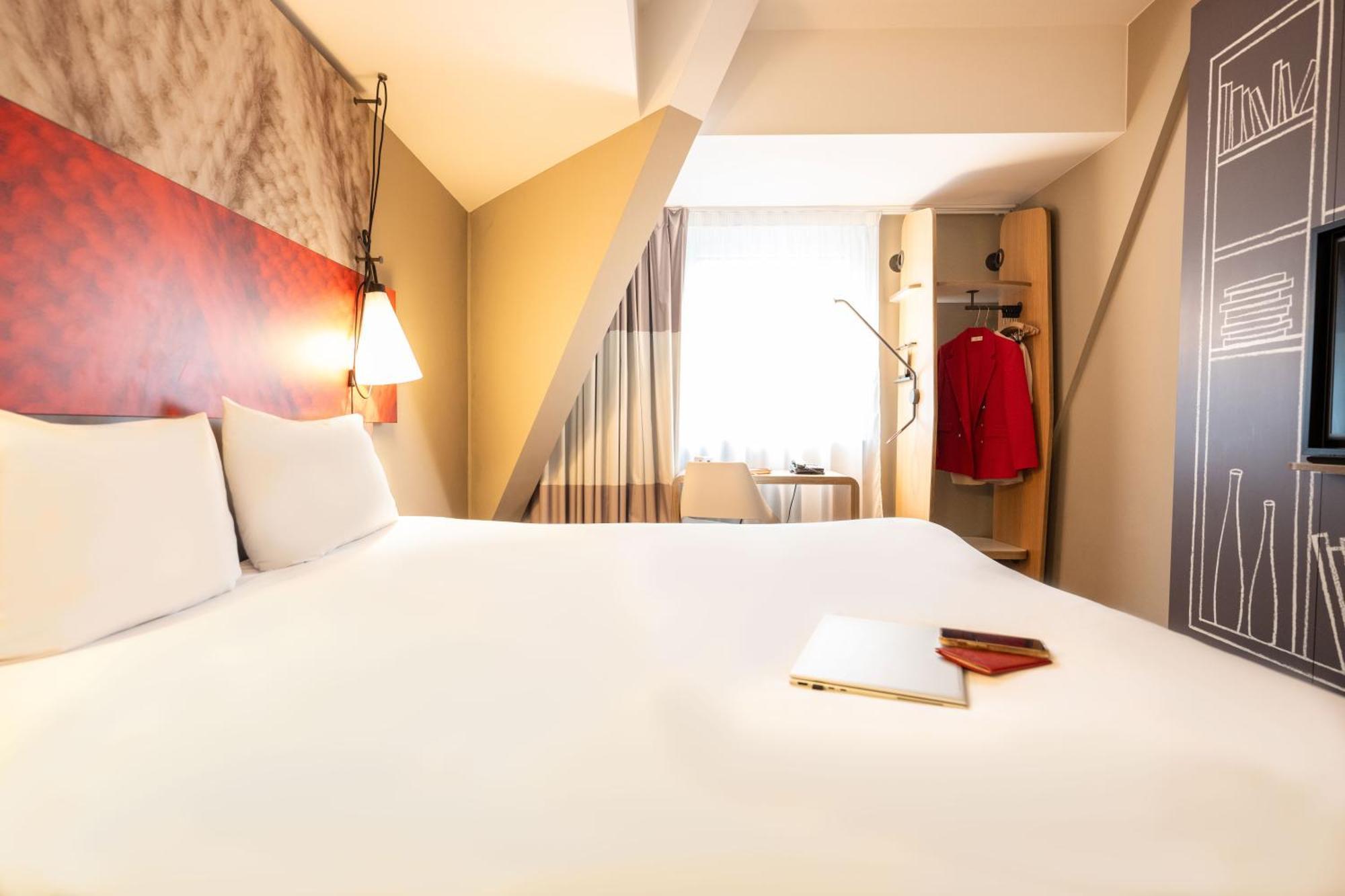 ibis Geneve Centre Lac Esterno foto