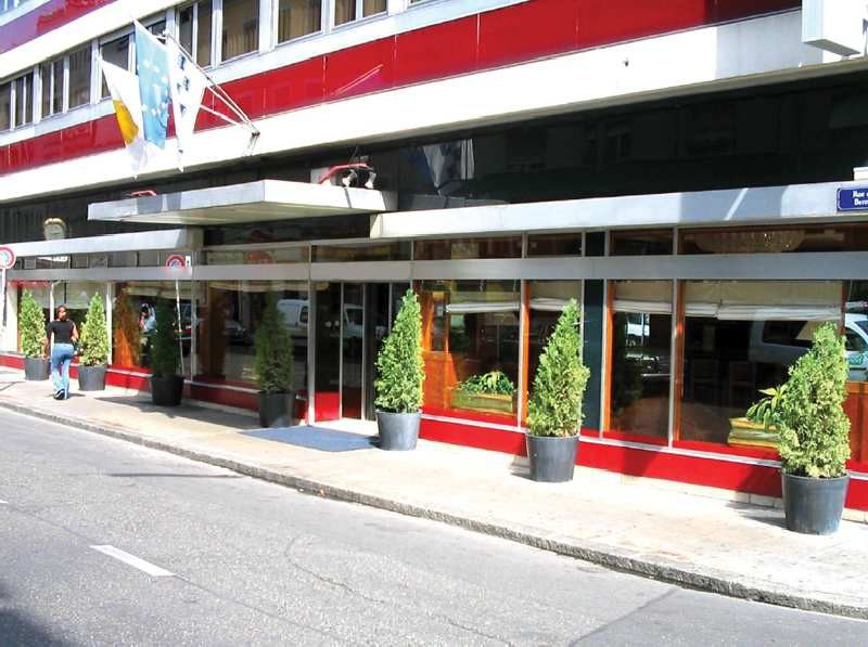 ibis Geneve Centre Lac Esterno foto